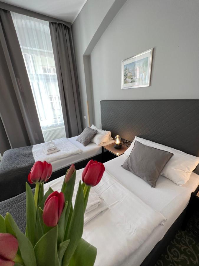 Hotel Boston Karlovy Vary Exterior photo