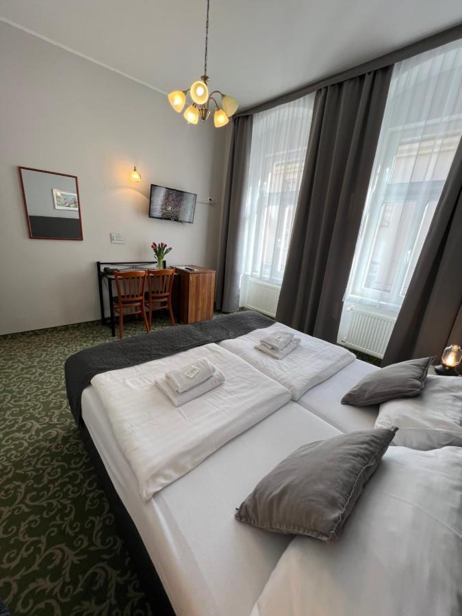 Hotel Boston Karlovy Vary Exterior photo