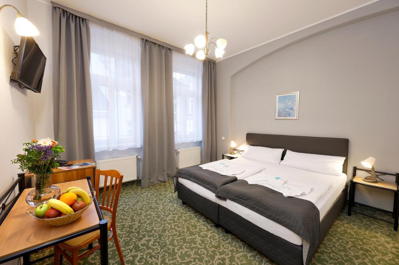 Hotel Boston Karlovy Vary Exterior photo