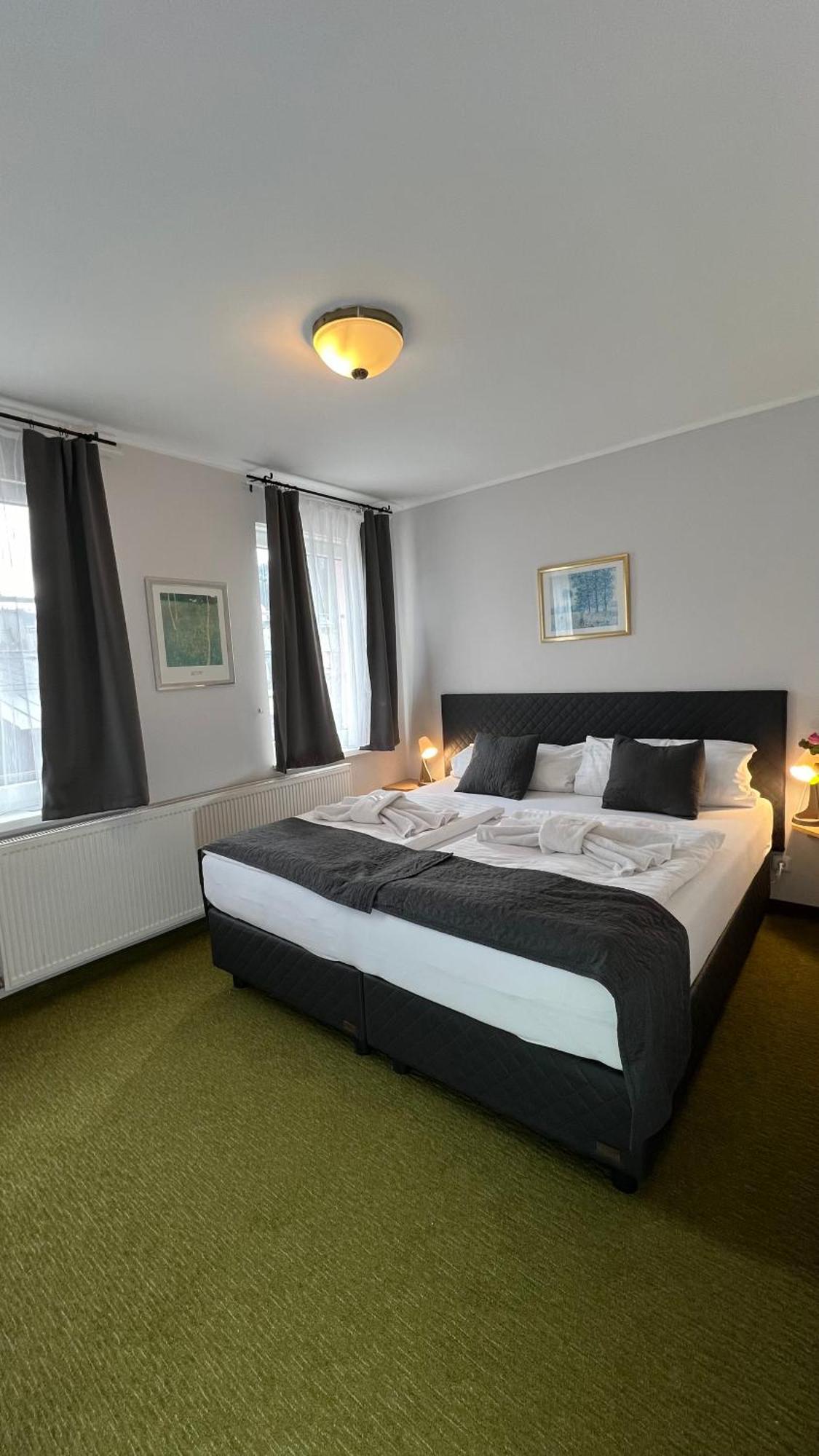 Hotel Boston Karlovy Vary Exterior photo